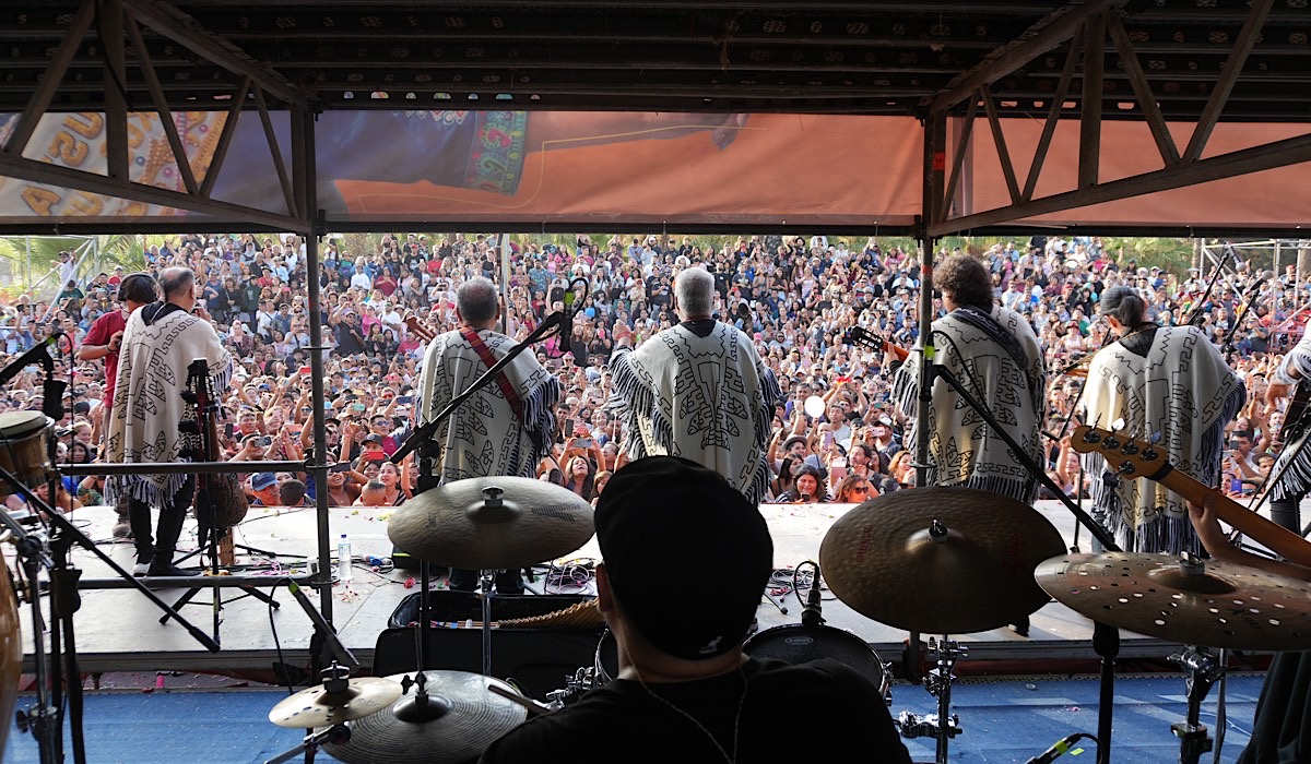 Así fue el espectacular show de Los Kjarkas en el cierre del Carnaval
